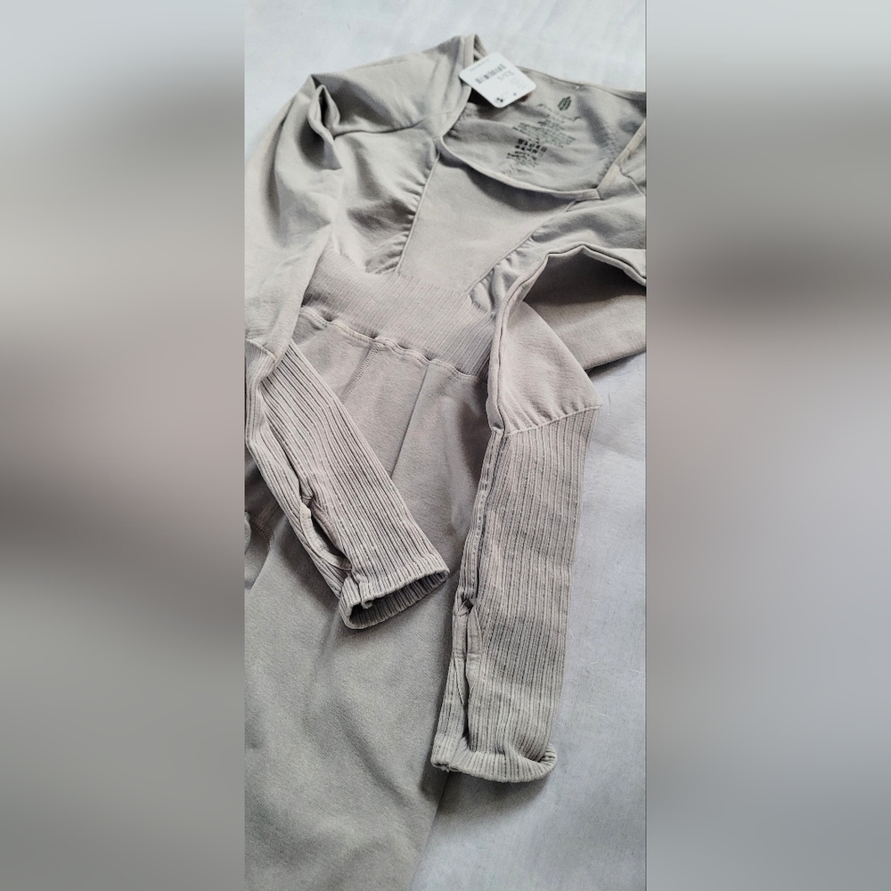 NWT!Free People Yoga/Activewear Good Karma Long Sleeve Women's Y2k Jumpsuit XS/S - Picture 16 of 17